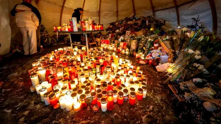 Locul de comemorare pentru victimele tragediei din Crans-Montana a luat foc. Pompierii au intervenit rapid