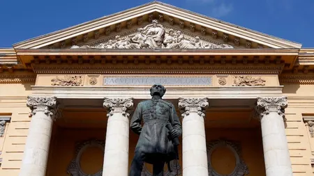 Noi reguli privind admiterea la Universitatea de Medicină și Farmacie „Carol Davila”. Olimpicii care nu vor mai fi scutiți de examen