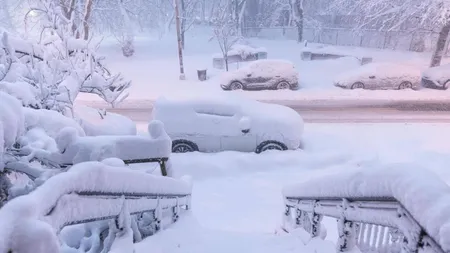 O mamă și fiul ei au murit, după ce au rămas blocați în mașină, în timpul viscolului