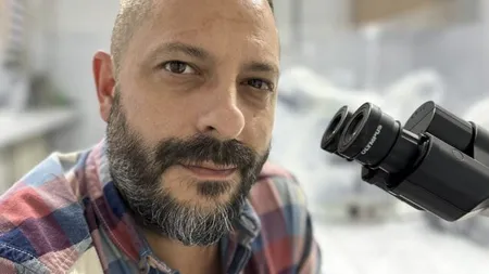 Unul dintre cei mai apreciaţi profesori-doctori din România susţine tăierea indemnizaţiei de doctor, propusă de Bolojan: 