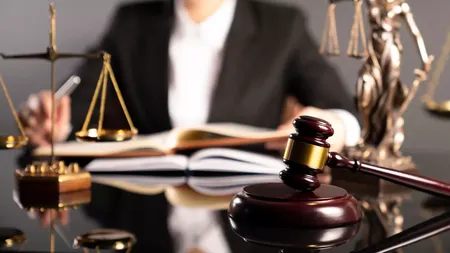 Cât câștigă un notar în anul 2026. Este una dintre cele mai bănoase meserii juridice