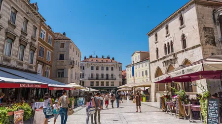 Orasul care interzice vanzarea bauturilor alcoolice dupa ora 20. Numarul turistilor in stare de ebrietate este principalul motiv