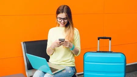 Cum să eviţi costurile uriaşe de roaming în vacanţă în 2026
