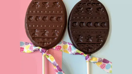 Desert delicios de Paște! Iată cum faci cei mai gustoși iepurași din ciocolată topită