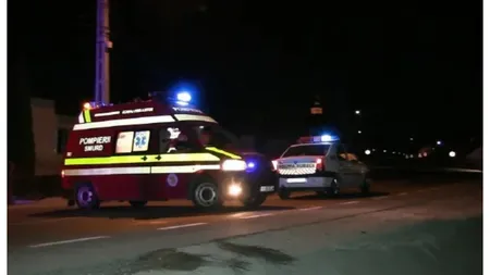 Val de tragedii în România. Incendiu în cartierul Vitan din Bucureşti. O tânără de 18 ani a căzut de la etajul 5 la Suceava, o persoană s-a aruncat în faţa trenului în Pipera, iar la Cluj a avut loc un teribil accident cu 3 răniţi în stare critică
