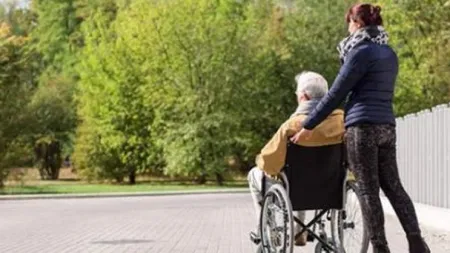 O badantă a primit 100.000 de euro prin testament, însă instanța a anulat documentul. Care a fost motivul