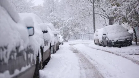 Alertă meteo de cod roşu, prognoză şoc. Meteorologii anunţă până la doi metri de zăpadă proaspătă și un weekend de iarnă extremă