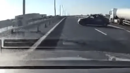 Ce sancțiuni riști dacă întorci mașina pe autostradă. Cât este amenda