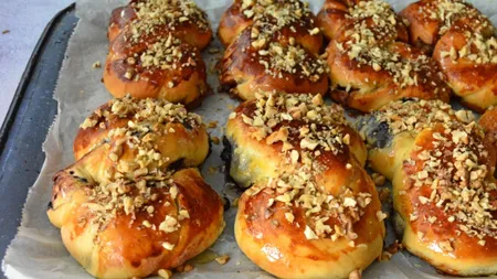 Mucenici moldovenești cu nucă și miere, un adevărat deliciu. Ingrediente necesare și mod de preparare