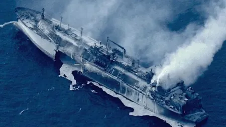 Navă sub pavilion maltez, lovită de două rachete în Strâmtoarea Ormuz