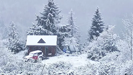 Prognoza meteo 1 mai. Vreme rece și ninsori ca în toiul iernii peste pomii înfloriți