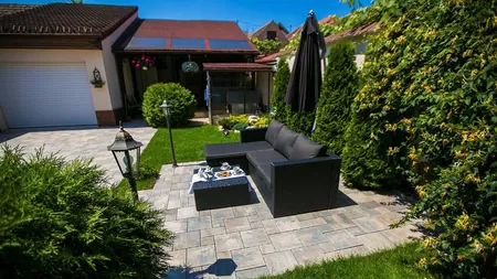 Câţi bani a plătit Tiberiu pentru o casă cu 800 mp de teren. Putea cumpăra două garsoniere în Popești-Leordeni