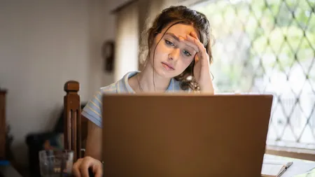 Tinerii se plâng de concurența majoră de pe piața muncii: „La 19 firme am aplicat, cred că doar două m-au sunat”