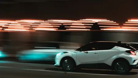 Cât te costă, de fapt, să ai o mașină în 2026? Calculul complet, de la RCA la revizii și carburant