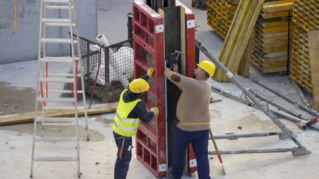 Se caută români care să lucreze în Austria. Se dau salarii de 2.200 de euro, care sunt condițiile de angajare