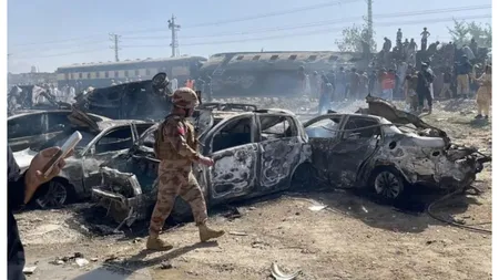 Atac cu bombă în Pakistan, peste 20 de morți în suflul exploziei VIDEO