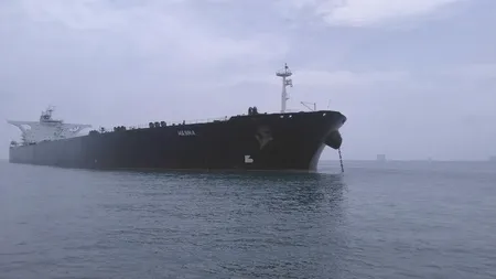 SUA au deschis focul asupra unui petrolier iranian în Golful Oman