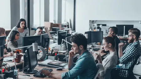 Locuri de muncă la modă, în 2026, în plin avânt al inteligenței artificiale. Expert HR: „Nu sunt pentru oricine, pentru că cer toleranță la presiune, învățare continuă, disciplină”