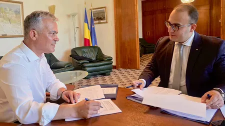 Adrian Veştea a anunţat noul ministrul la Fondurile Europene în timp ce era mazilit din PNL. Cine este Florin Zaharia