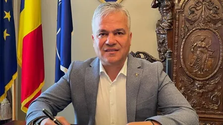 EXCLUSIV Culisele din familia lui Adrian Veștea: Ce i-a scris fiul său, student la Fizică, după ce a aflat că tatăl lui a fost desemnat premier