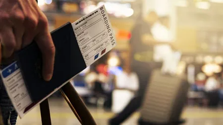 Greşeala care îţi poate strica vacanţa la îmbarcarea în avion. Regula este foarte strictă!