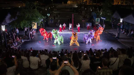 Sibiul, capitala mondială a teatrului. Mii de artiști și spectacole transformă orașul într-o scenă uriașă VIDEO