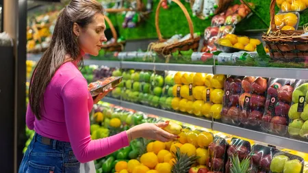 Marile lanțuri de supermarketuri au avut, anul trecut, cu 680 de angajați mai puțin decât în 2024. De unde au plecat acasă cei mai mulți oameni