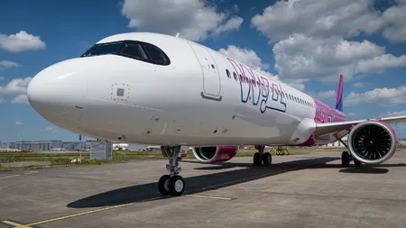 O româncă a fost trecută pe „lista neagră” a Wizz Air după un gest făcut în avion. Femeia venea în România după ce a aflat că mama ei a murit