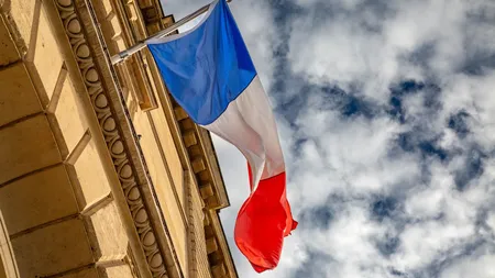 Mai mulți angajați ai guvernului francez, dați afară după ce au ieșit pozitiv la testele antidrog! Concedierile au fost dispuse, potrivit premierului, ”din raţiuni de securitate”