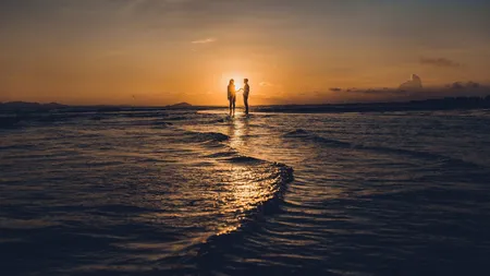 Horoscop special: Aceste TREI ZODII vor avea cel mai ROMANTIC final de vară
