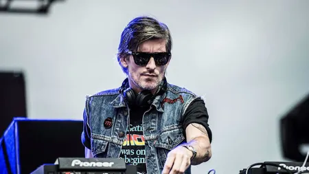 A murit celebrul DJ Kavinsky. Artistul, găsit fără viață în casă.  Mesajul lui Emmanuel Macron: „O sursă de mândrie”