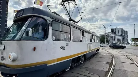 FOTO Dispare o legendă a Capitalei! Tramvaiele Tatra au fost retrase din circulație și devin piese de muzeu