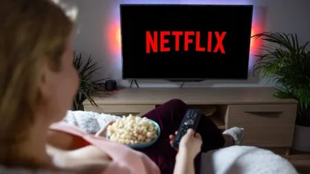 Netflix ia în calcul lansarea unor canale pe care să difuzeze seriale și filme