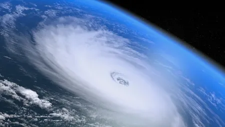 La Niña și Super El Niño au creat un fenomen meteorologic extrem de rar, formând un scut atmosferic împotriva uraganelor