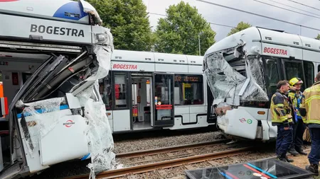 Coliziunea teribilă între două tramvaie în Germania: 25 de răniţi, dintre care zece în stare gravă