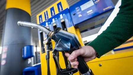 Noi scumpiri la carburanți, marți, 4 august. Motorina se apropie vertiginos de pragul de 11 lei pe litru, în timp ce benzina de la OMV și Petrom a depășit 9,5 lei