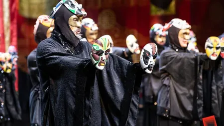 Acuzații de hărțuire sexuală la Teatrul de Operetă din București! Fostul adjunct le-ar fi propus balerinelor ”un poker pe dezbrăcate”