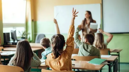 Burse în anul școlar 2026-2027. Ce valoare au și care sunt condițiile în care se acordă