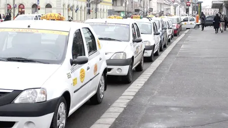 Taximetristă din Cluj-Napoca, revoltată de criticile care se aduc breslei în care activează: „Aruncați cu pietre în taximetriști, dar când tariful dinamic de la Bolt este în aer, tot la noi deschideți ușa”