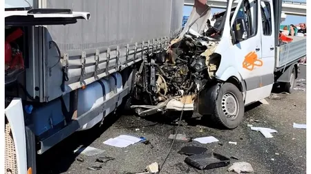 Accident teribil pe Drumul Expres Craiova - Piteşti, trei persoane au murit în urma impactului