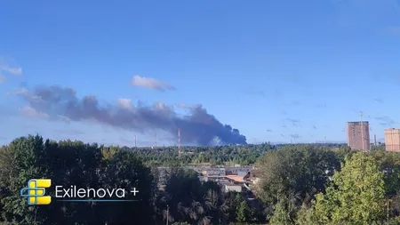 Ucraina, noi atacuri în Rusia. Au fost lovite o rafinărie, un aerodrom militar și sisteme antiaeriene / Zelenski: 