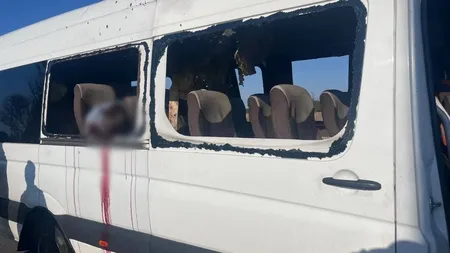 Atac rusesc cu dronă asupra unui autobuz de pasageri în Ucraina. Cinci oameni au murit