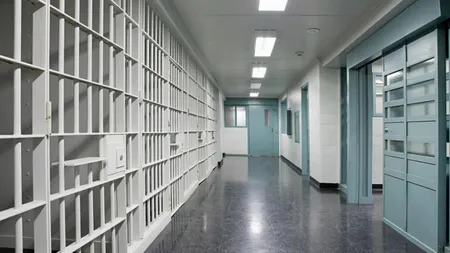 Deținutul bătut cu bestialitate de patru polițiști la penitenciarul din Giurgiu a murit în spital