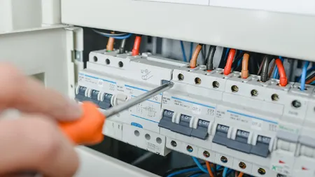 De ce sare siguranța la tabloul electric. Cauzele care nu trebuie ignorate și cât de pericilos este