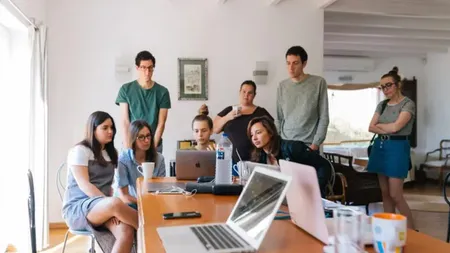 OCDE: Aproape un sfert dintre tinerii români între 18 și 24 de ani nici nu muncesc, nici nu studiază