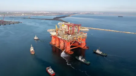 Alertă la Marea Neagră. O navă ar fi fost lovită de o dronă în apropierea Neptun Deep VIDEO