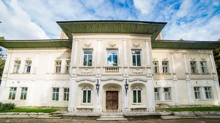 Castelul Cantacuzino-Ghica Deleni, mărturia uneia dintre cele mai vechi curți boierești din Moldova, este de vânzare