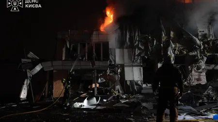 Potop de rachete peste Ucraina, doar două din 16 au fost interceptate