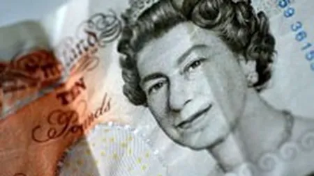 Lira sterlina a atins cel mai ridicat nivel fata de dolar din ultimii 14 ani