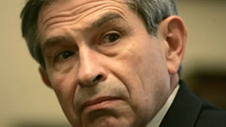 John Kerry cere demisia lui Paul Wolfowitz de la conducerea Bancii Mondiale